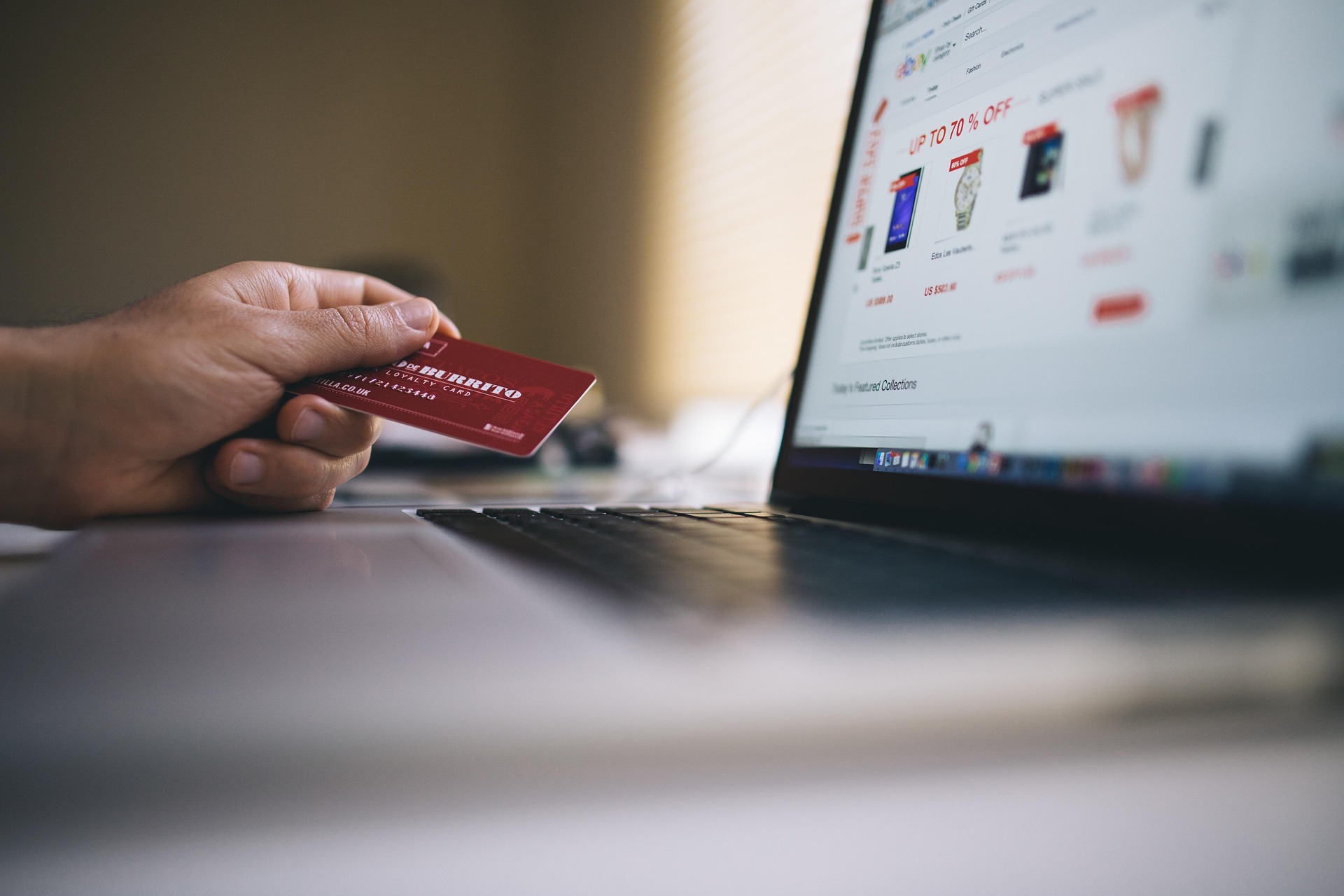 Global family managing finances with Starweave